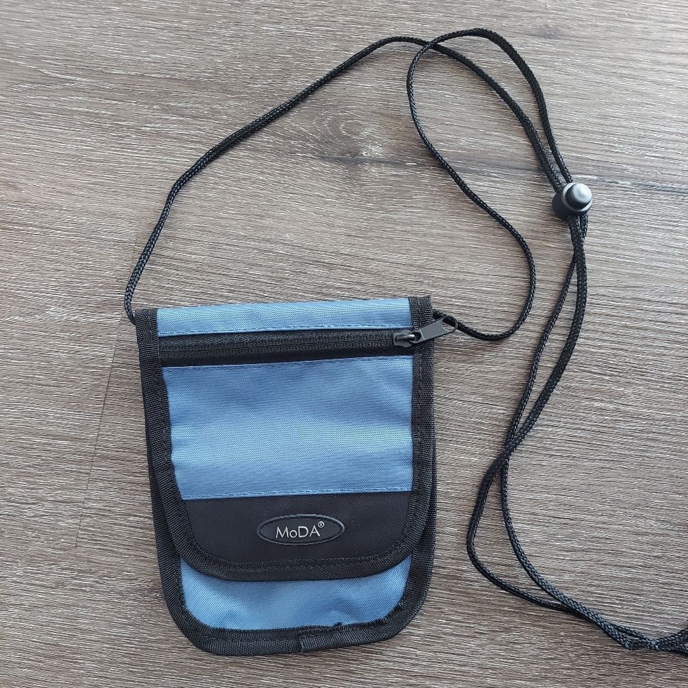MoDA Travel Neck Pouch Passport Holder